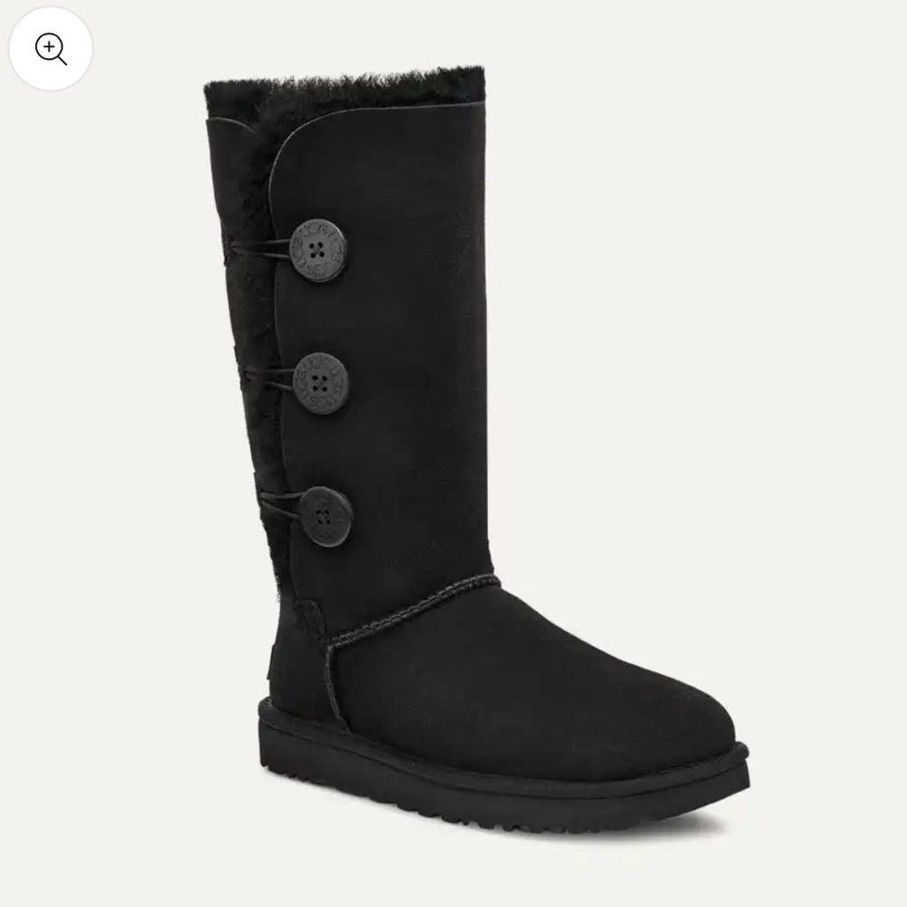 UGG Women's Bailey Button Triplet II Boot - Black - size 6